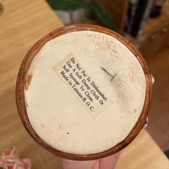 Vintage cottagecore porcelain flower pot jar with lid - Picture 10 of 10